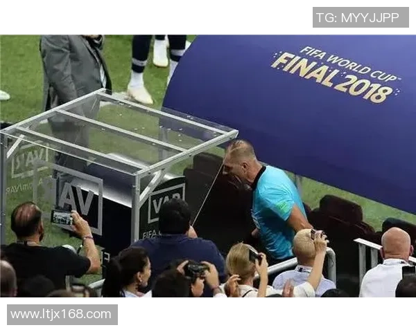 友谊赛惊现乌龙球里昂大胜拜仁引发争议判罚全场沸腾