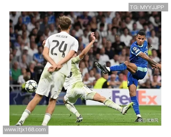 里昂逆袭皇马上演惊天大逆转全场沸腾的世界杯战报 里昂逆袭皇马上演惊天大逆转全场沸腾的世界杯战报