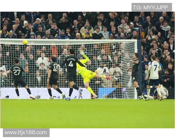 中超联赛曼城与热刺战平引发热议赛后分析精彩瞬间回顾 中超联赛曼城与热刺战平引发热议赛后分析精彩瞬间回顾