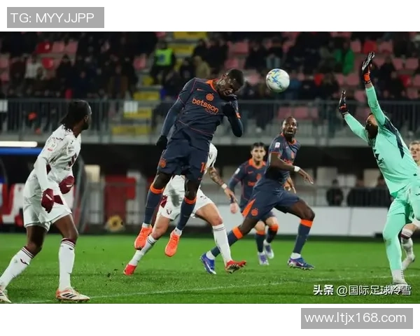 本菲卡3-0国米帽子戏法引发全场热议争议判罚成焦点